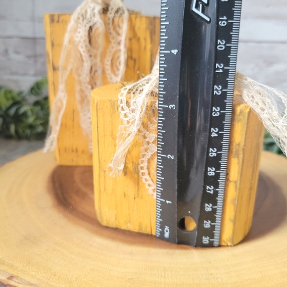 Rustic Wood Pumpkins in orange *set of 2* - Picture 2 of 4